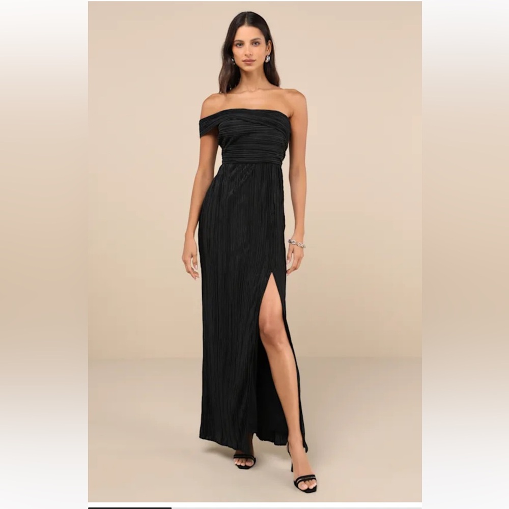 Lulus Poised Performance Black Plisse One-Shoulder Maxi Dress- worn once